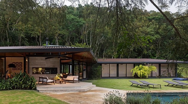 Zigzag House by Architectare in Petropolis, Brazil