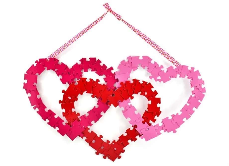 15. Heart Puzzle Wreath 15. Heart Puzzle Wreath