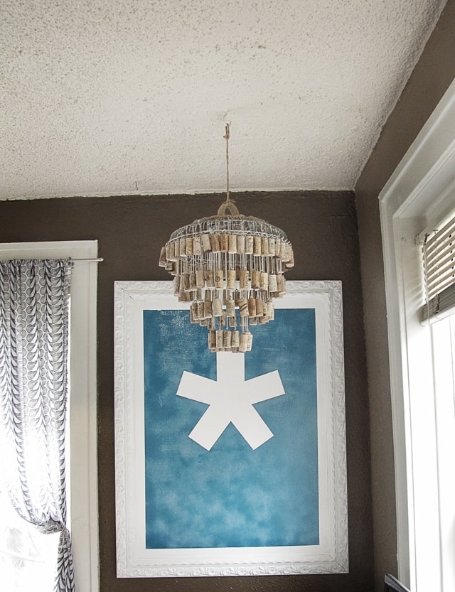 3. A Cork Chandelier That Can Delight 3. A Cork Chandelier That Can Delight