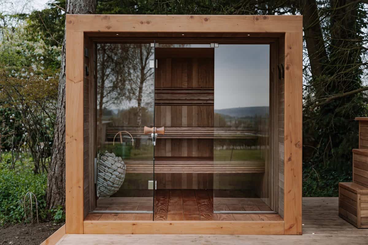 Outdoor Saunas Now Come With Artistic Design Flair