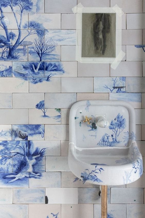Bring Heavenly White and Blue Hues to Your Bathroom Decor Bring Heavenly White and Blue Hues to Your Bathroom Decor
