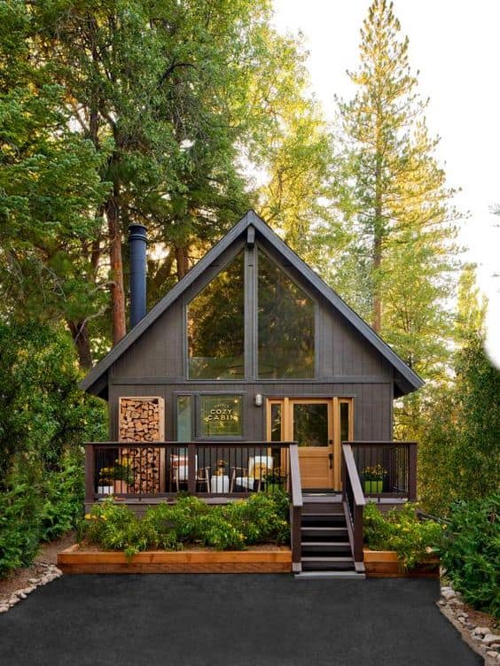 Finding Comfort and Style in Houses Set in the Woods