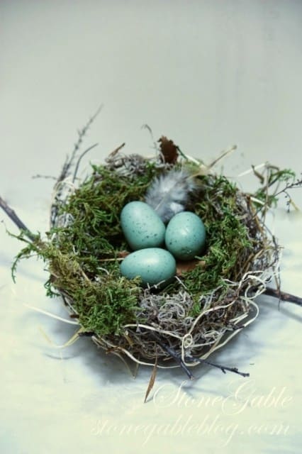 11. DIY Bird Nest Spring Porch Décor