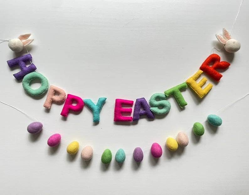 1. Hoppy Easter garland 1. Hoppy Easter garland