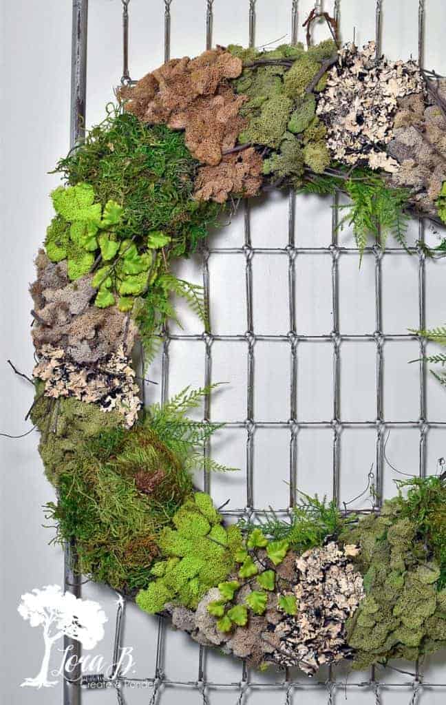 13. Easy DIY Mixed Moss Grapevine Wreath 13. Easy DIY Mixed Moss Grapevine Wreath