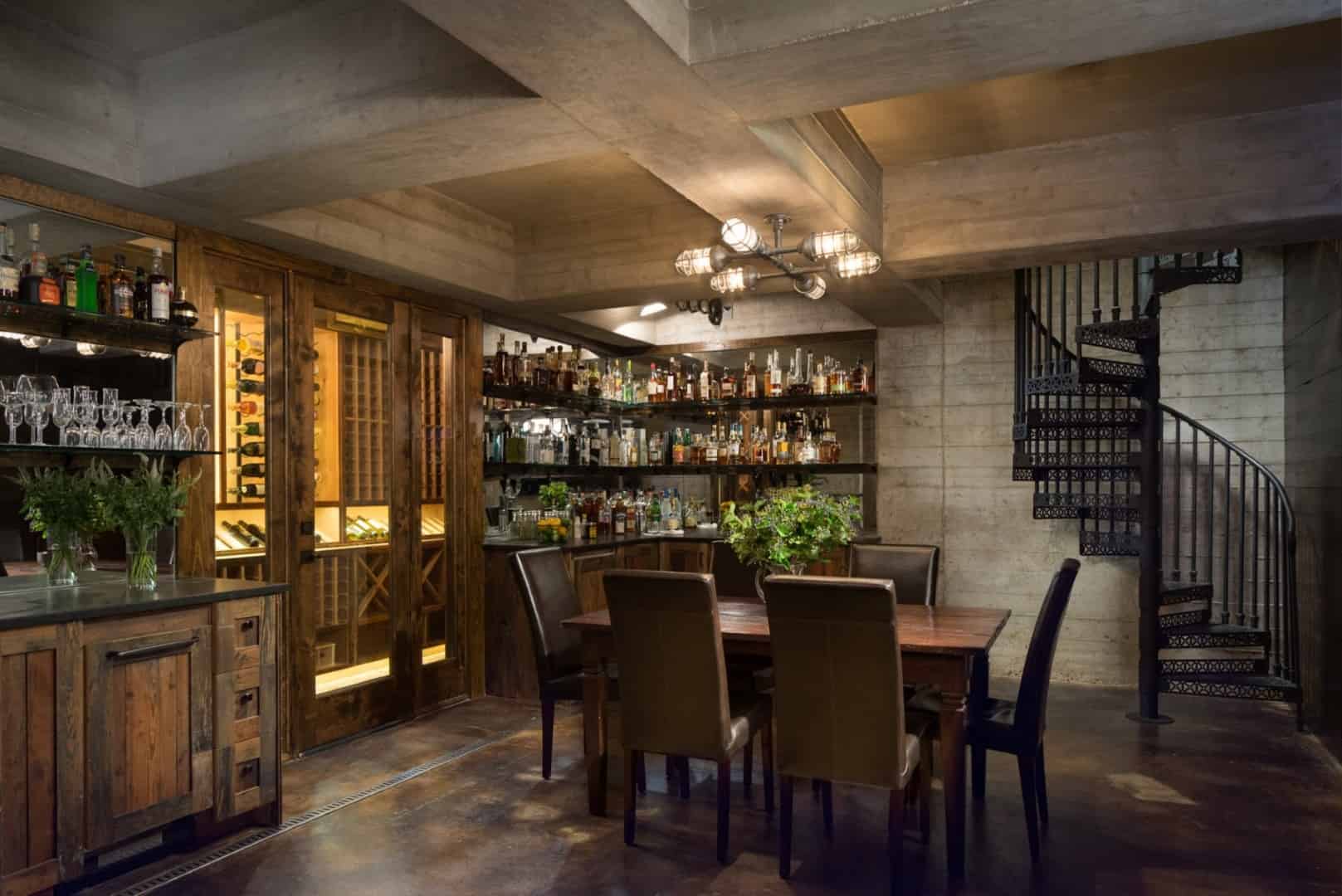 7. Rustic Home bar and wine cellar, Austin 7. Rustic Home bar and wine cellar, Austin