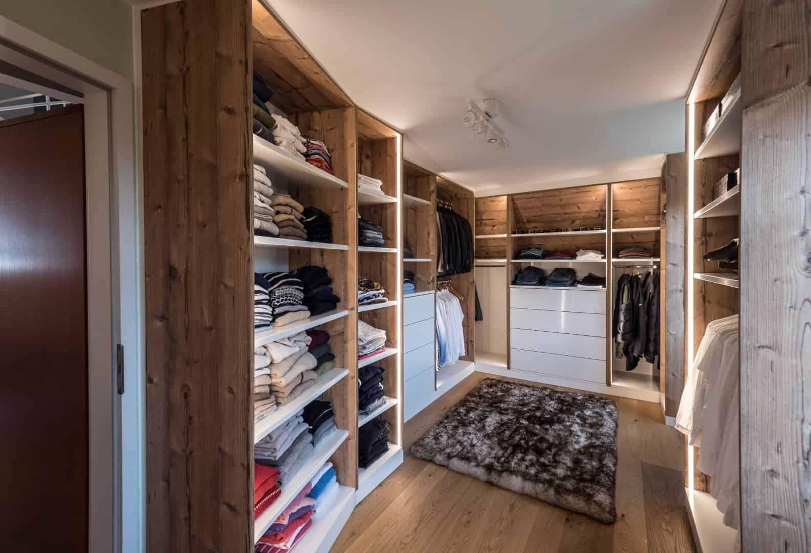 8. Rustic Closet, Stuttgart 8. Rustic Closet, Stuttgart