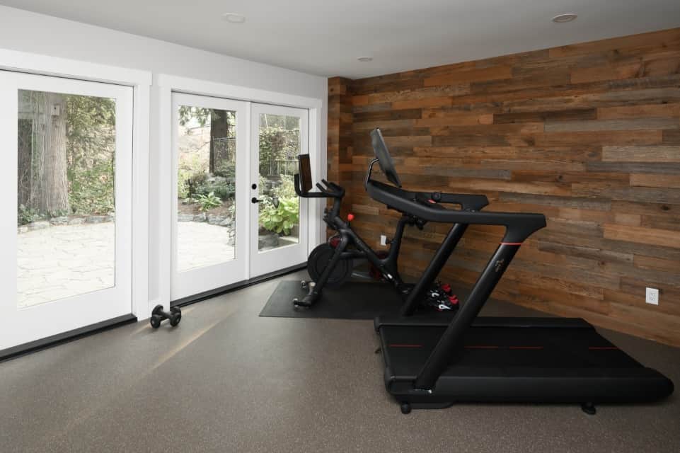 14. Rustic Home Gym, Vancouver 14. Rustic Home Gym, Vancouver
