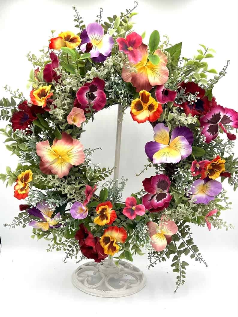 15 Vibrant Spring Pansy Wreath Designs to Blossom Your Entrance