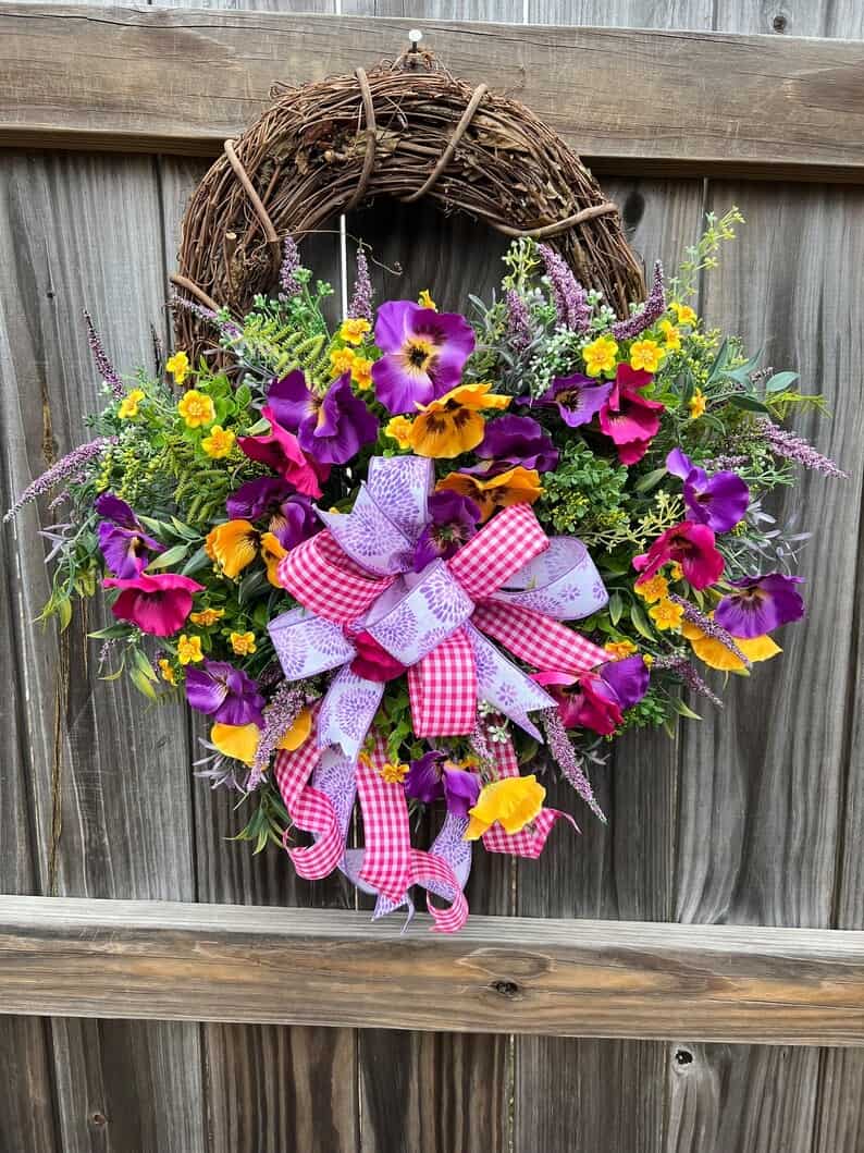 6. Pansy wreath 6. Pansy wreath