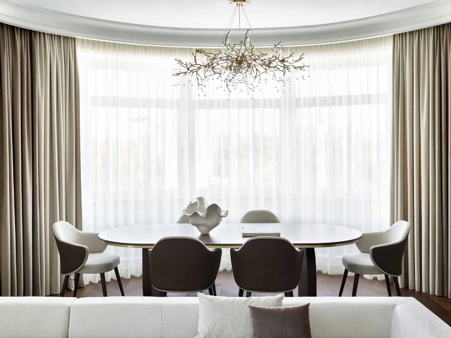 Modern Neoclassical Apartment / Alisa Shabelnikova / Russia