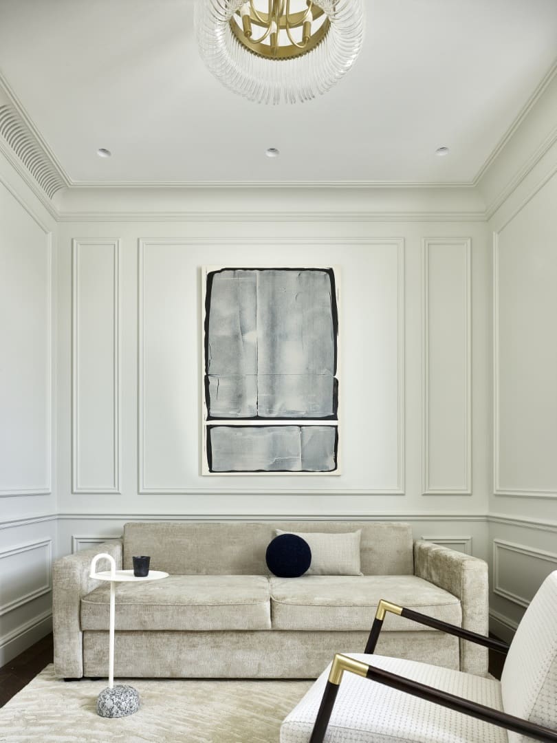 Modern Neoclassical Apartment / Alisa Shabelnikova / Russia