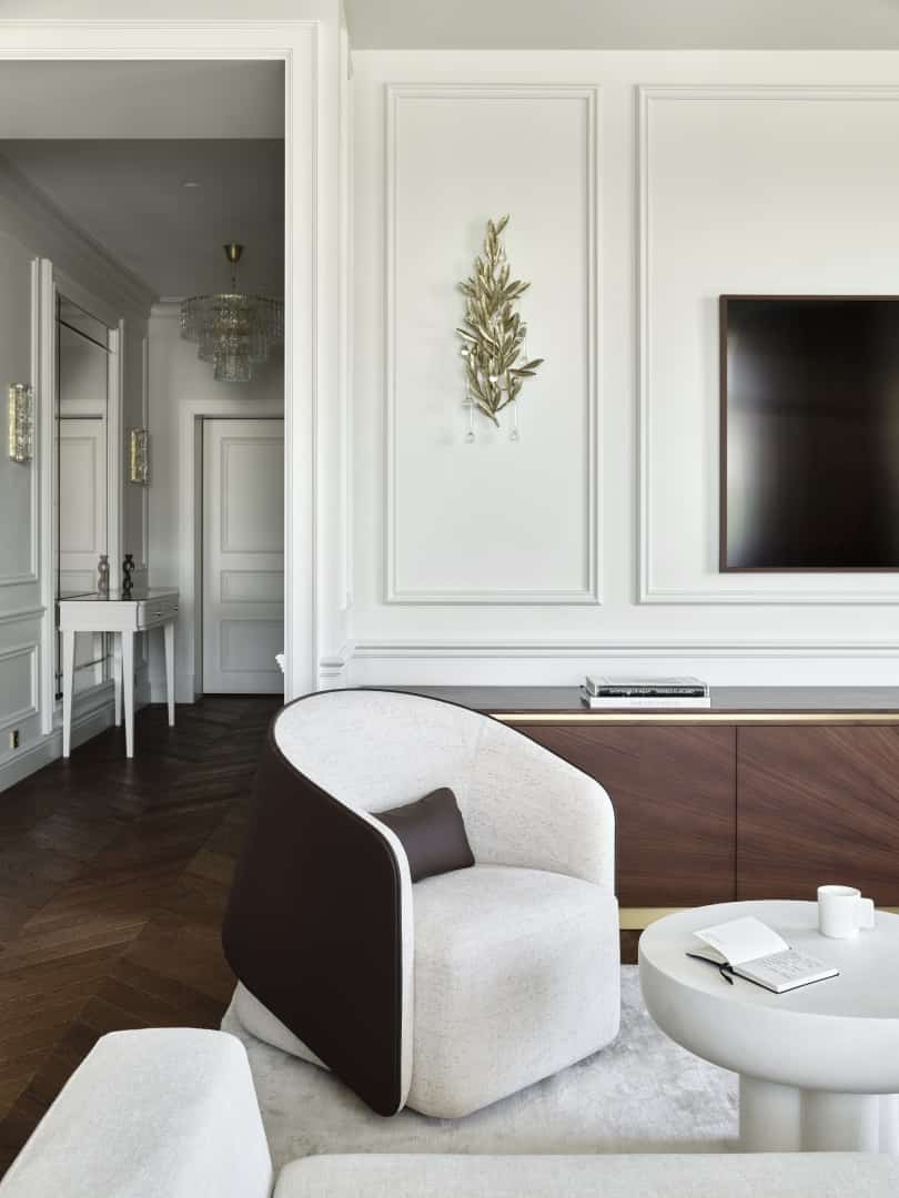 Modern Neoclassical Apartment / Alisa Shabelnikova / Russia