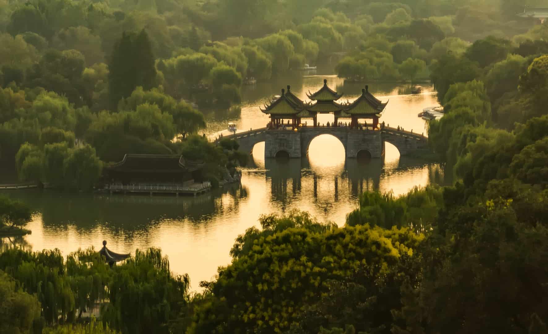 Qu Yuan Plus Restaurant / LDH Design / China Qu Yuan Plus Restaurant / LDH Design / China