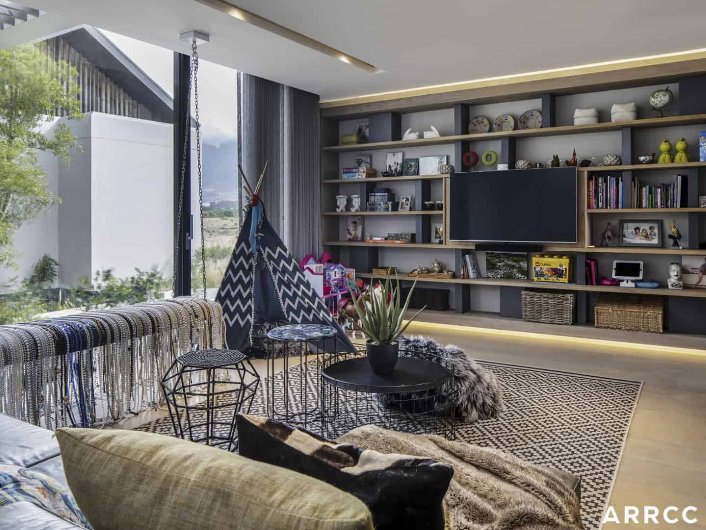 Winelands Villa / ARRCC & SAOTA / South Africa Winelands Villa / ARRCC & SAOTA / South Africa