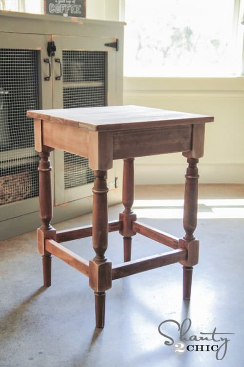 11. Lovely Spindle Leg Barstools 11. Lovely Spindle Leg Barstools