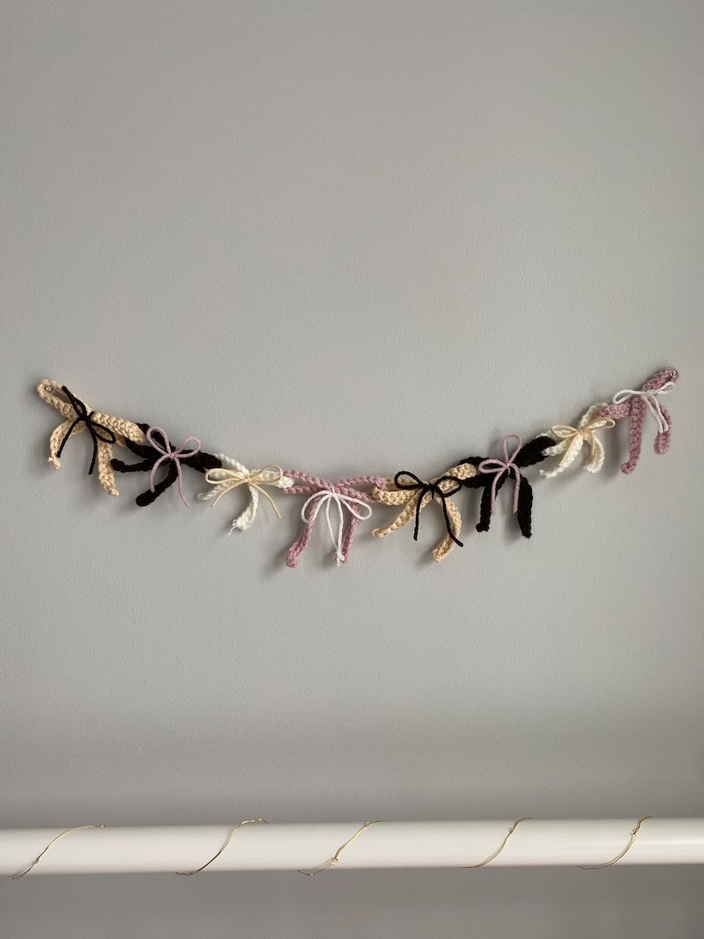 9. Bow garland 9. Bow garland