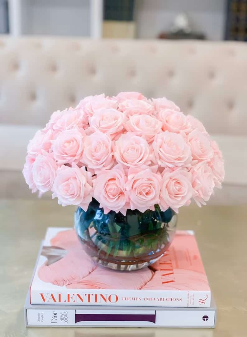 6. Roses centerpiece 6. Roses centerpiece