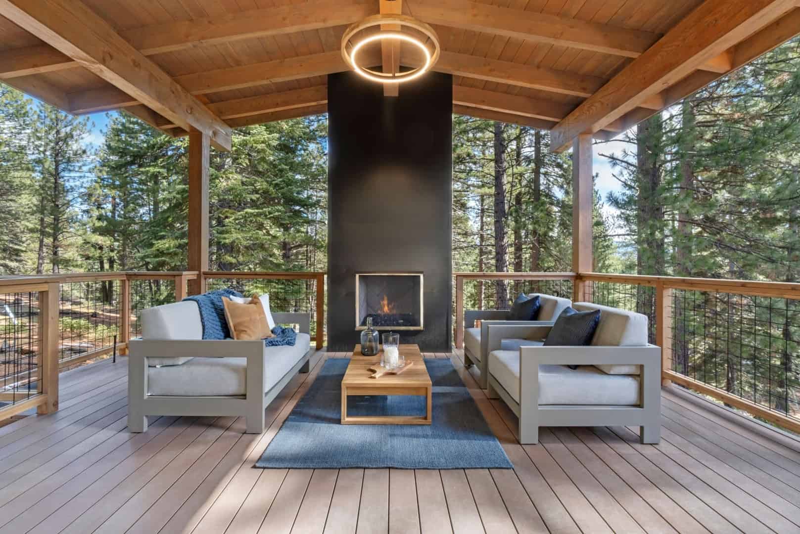 8. Beautiful Deck, Sacramento 8. Beautiful Deck, Sacramento