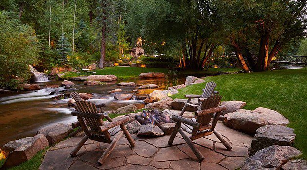 15 Rustic Landscape Designs for Your Natural Retreat