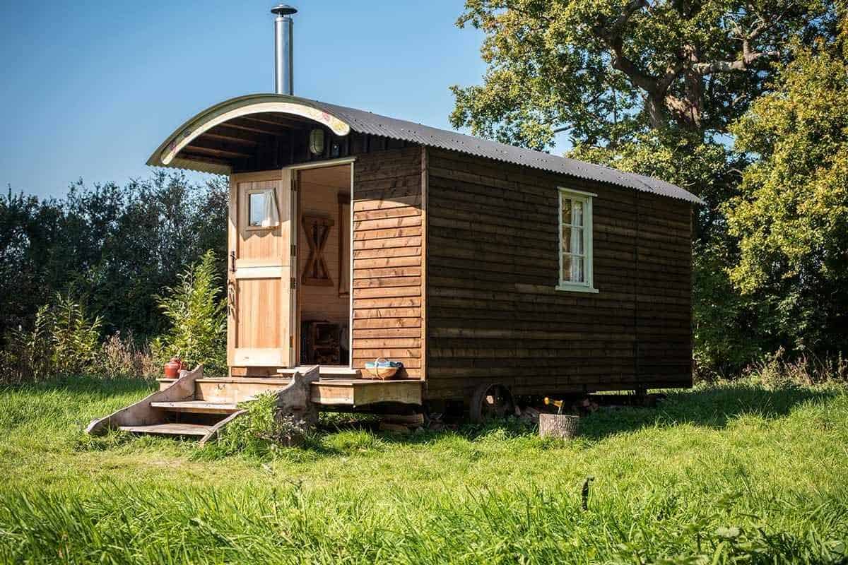 8. Trailer Shed, Sussex 8. Trailer Shed, Sussex