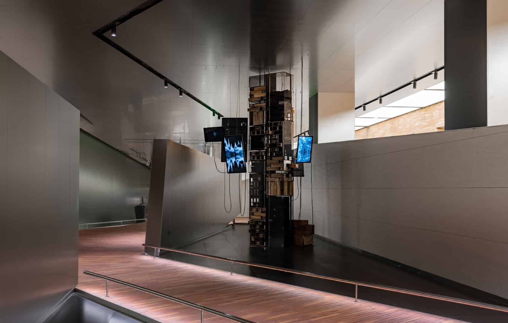 Levitation Effects Acrylic display boxes suspended in a mirrored environment for weightless effect.