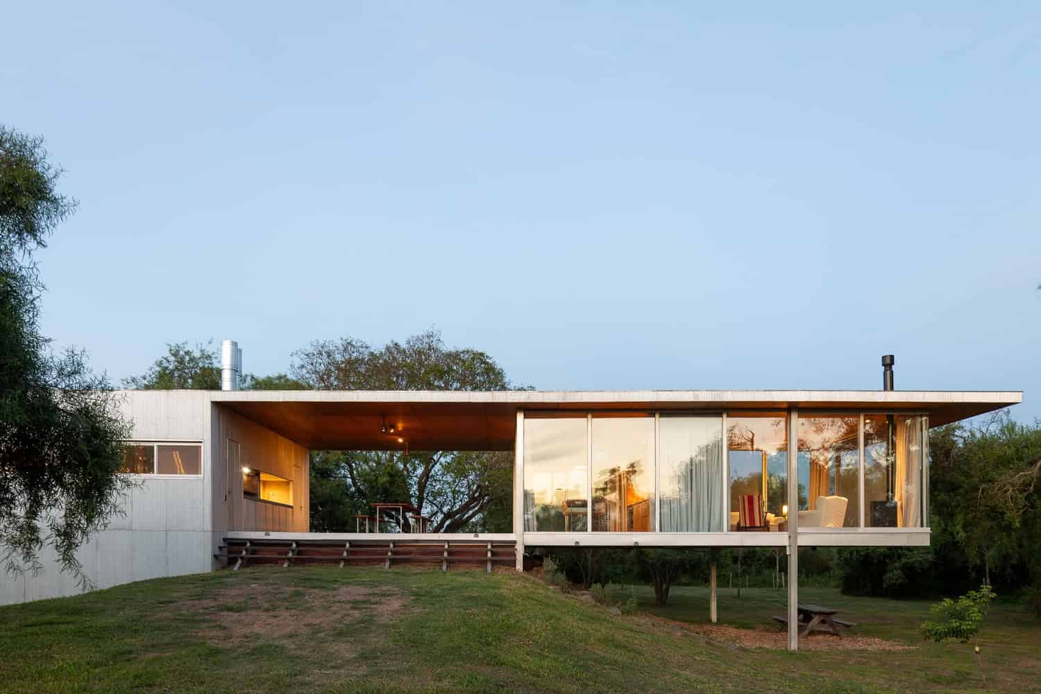 El Abrazo House | Mateo Gagliardo | Delta del Río Paraná, Argentina El Abrazo House | Mateo Gagliardo | Delta del Río Paraná, Argentina