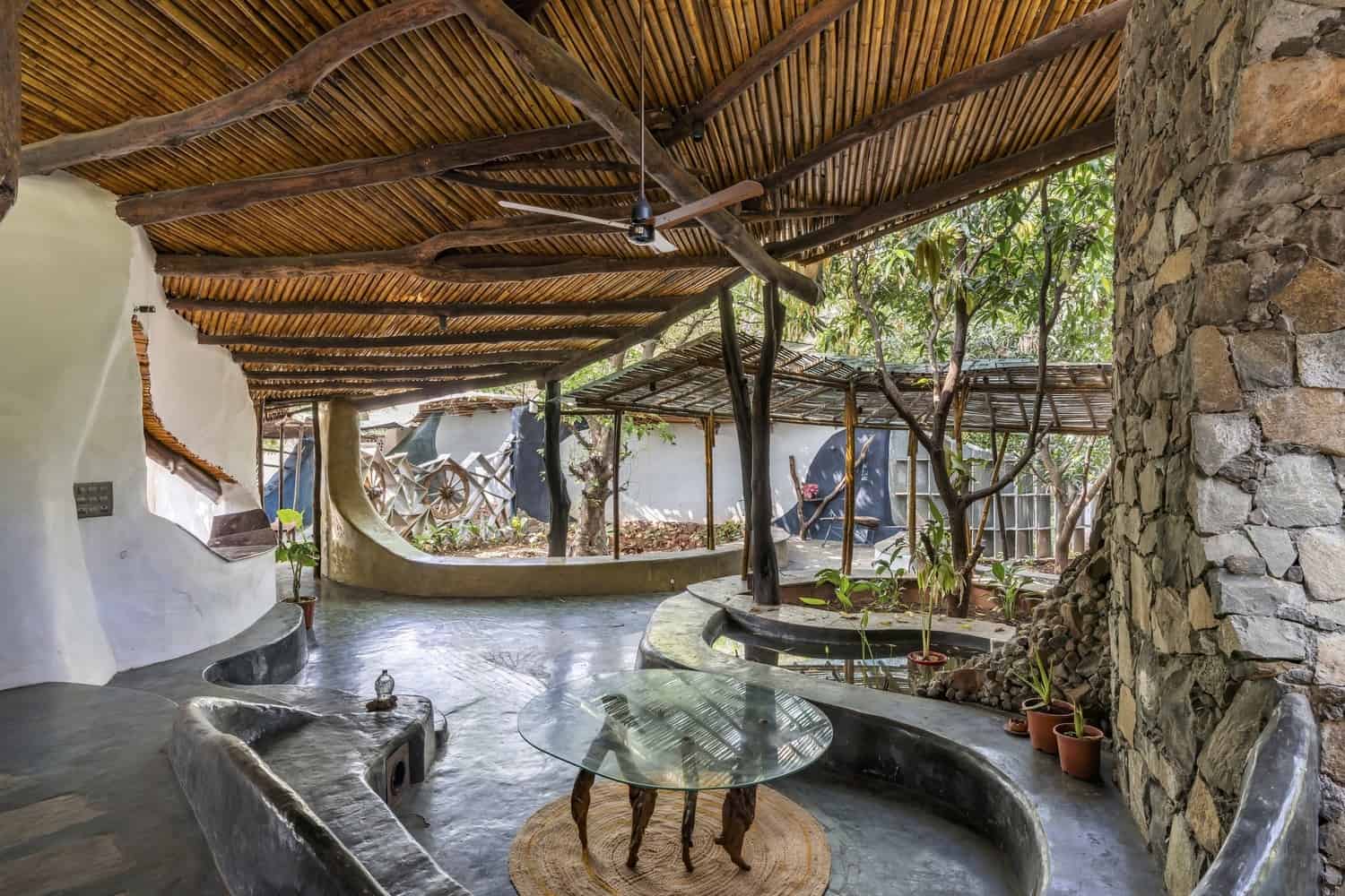 Earthen Fabric & Lime Close-up of cob wall with lime plaster showing tactile, hand-finished surface.