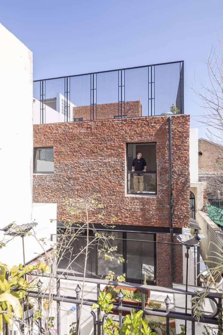 PH Helguera by OADD Arquitectos: A Bright Transformation of a Historic PH in Buenos Aires PH Helguera by OADD Arquitectos: A Bright Transformation of a Historic PH in Buenos Aires