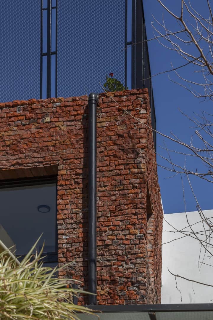 PH Helguera by OADD Arquitectos: A Bright Transformation of a Historic PH in Buenos Aires PH Helguera by OADD Arquitectos: A Bright Transformation of a Historic PH in Buenos Aires