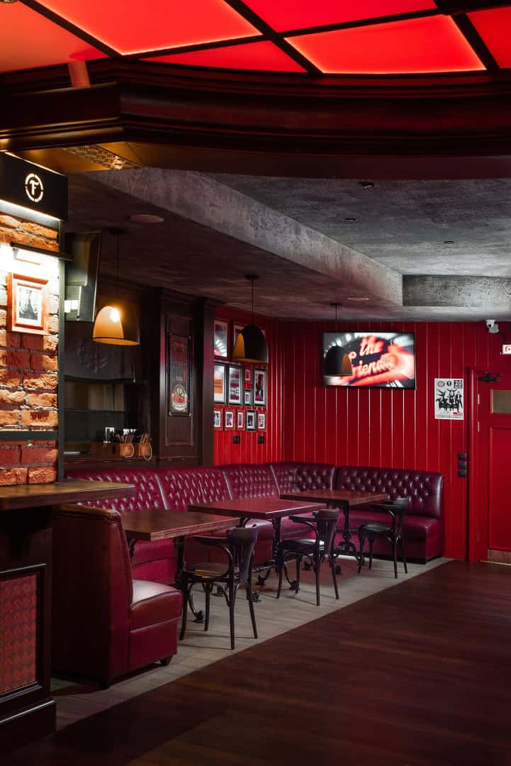 The Friendly’s Music Pub by Kvadrat Architects: An Immersive Tribute to Music, History, and Design The Friendly’s Music Pub by Kvadrat Architects: An Immersive Tribute to Music, History, and Design