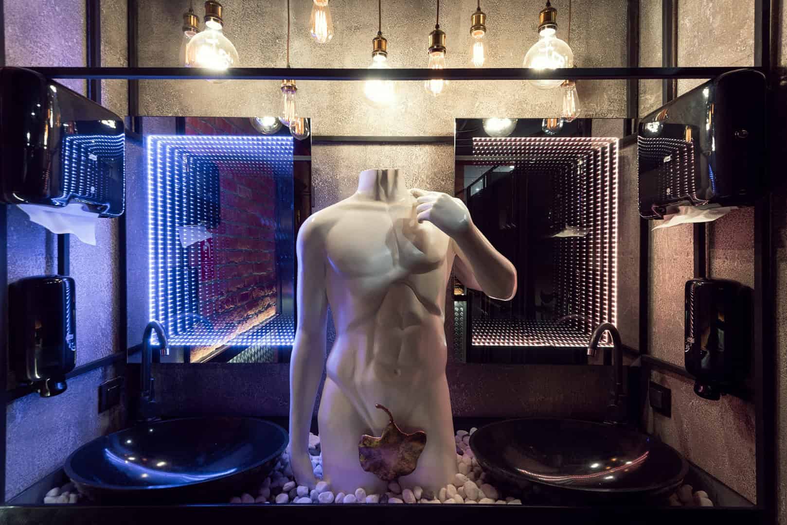 The Friendly’s Music Pub by Kvadrat Architects: An Immersive Tribute to Music, History, and Design The Friendly’s Music Pub by Kvadrat Architects: An Immersive Tribute to Music, History, and Design