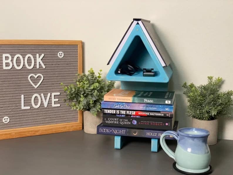 4. Wooden Book Stand 4. Wooden Book Stand