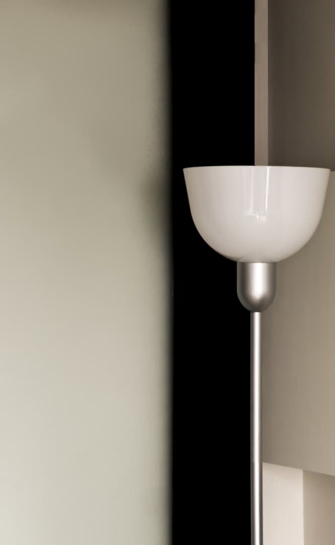 Maximizing Impact: 7ARC Design Office's 300 Sq Ft Fusion of Functionality and Aesthetics Maximizing Impact: 7ARC Design Office's 300 Sq Ft Fusion of Functionality and Aesthetics