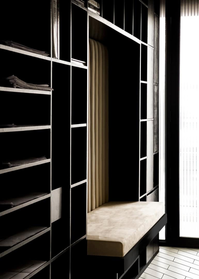 Maximizing Impact: 7ARC Design Office's 300 Sq Ft Fusion of Functionality and Aesthetics Maximizing Impact: 7ARC Design Office's 300 Sq Ft Fusion of Functionality and Aesthetics