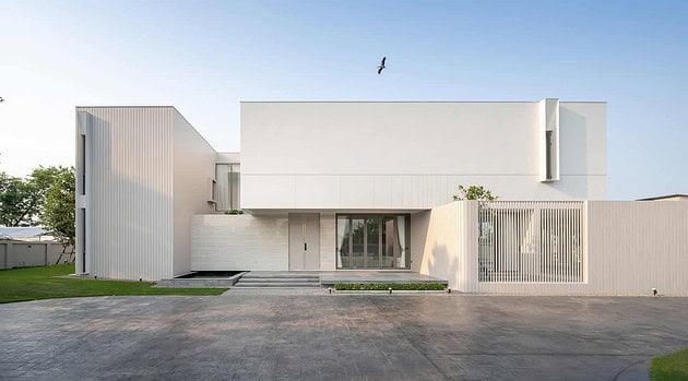 PB House by D Compose Architect in Chiang, Thailand