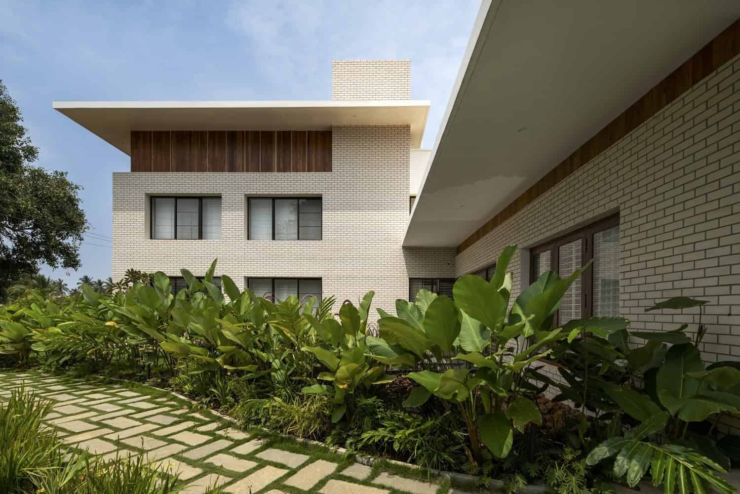 The Modern Pastoral House by Sudaiva Studio: A Rural Retreat Balancing Tradition and Modernity The Modern Pastoral House by Sudaiva Studio: A Rural Retreat Balancing Tradition and Modernity