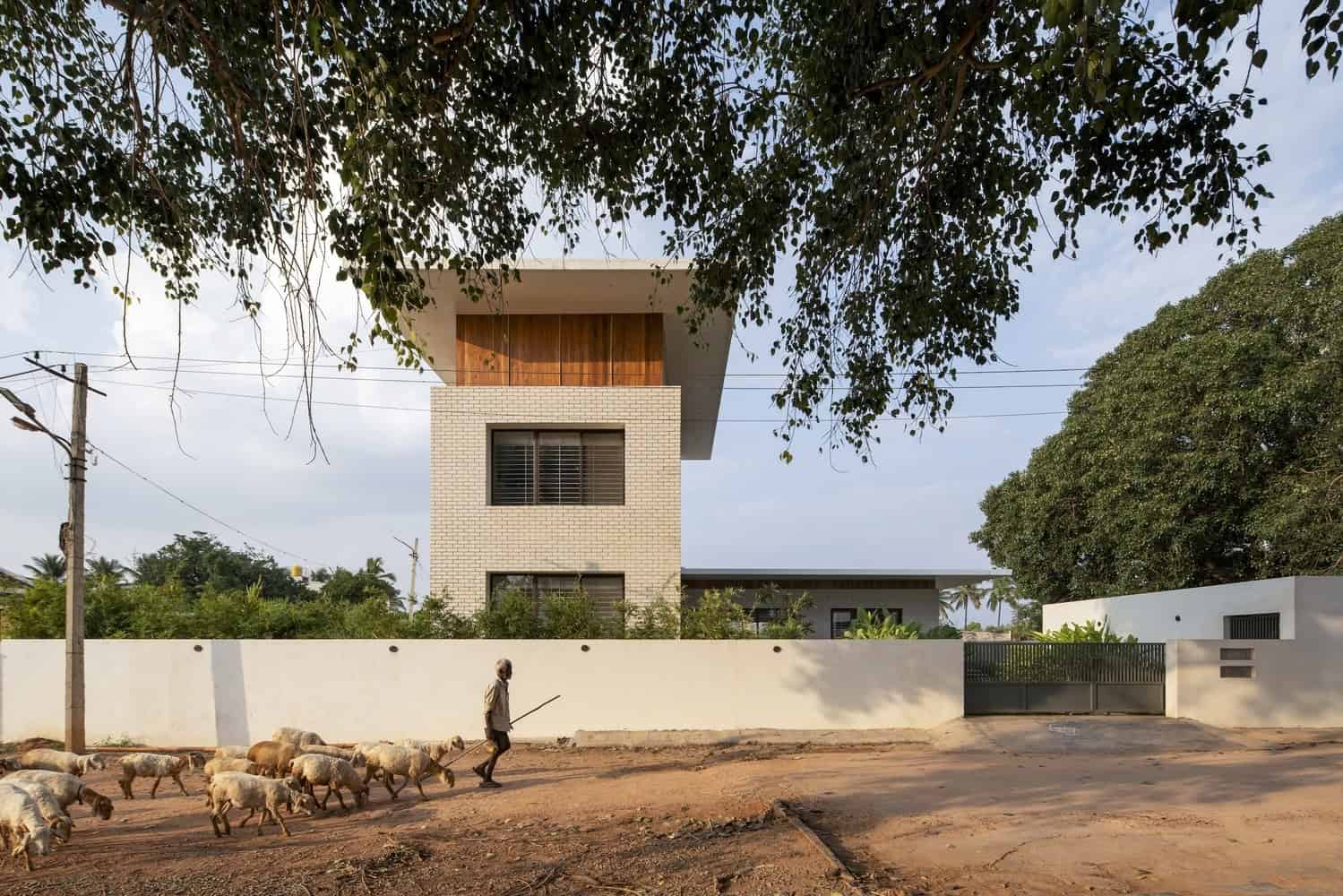The Modern Pastoral House by Sudaiva Studio: A Rural Retreat Balancing Tradition and Modernity The Modern Pastoral House by Sudaiva Studio: A Rural Retreat Balancing Tradition and Modernity