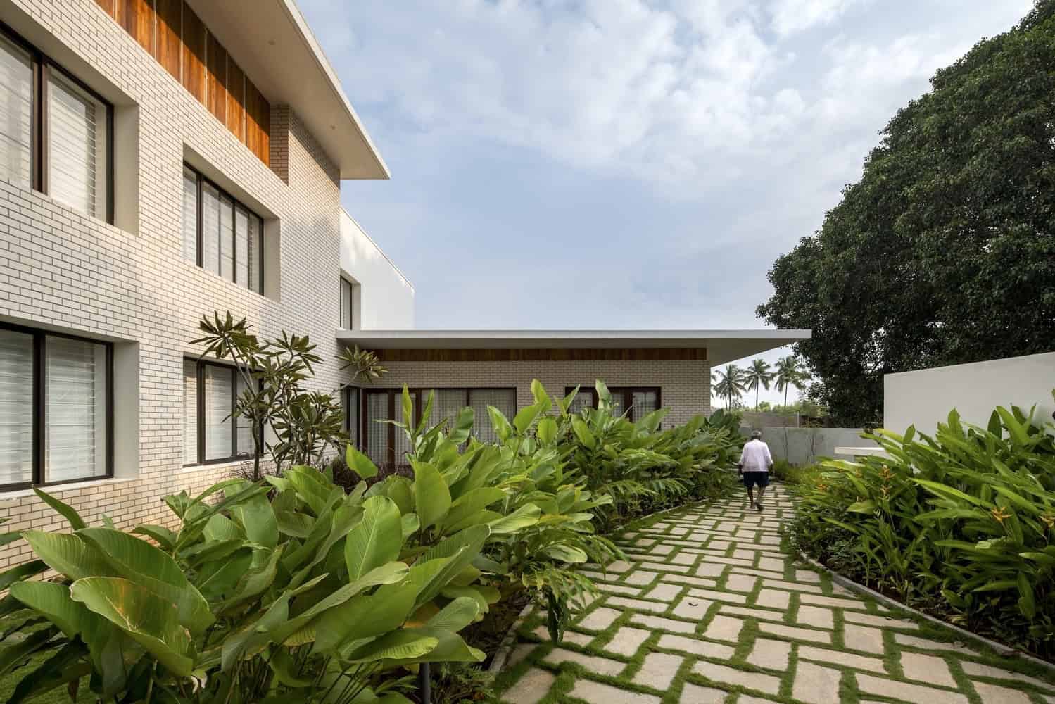 The Modern Pastoral House by Sudaiva Studio: A Rural Retreat Balancing Tradition and Modernity The Modern Pastoral House by Sudaiva Studio: A Rural Retreat Balancing Tradition and Modernity