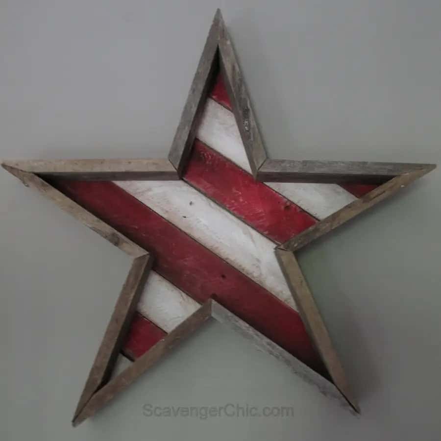 15. DIY Stars and Stripes Pallet 15. DIY Stars and Stripes Pallet