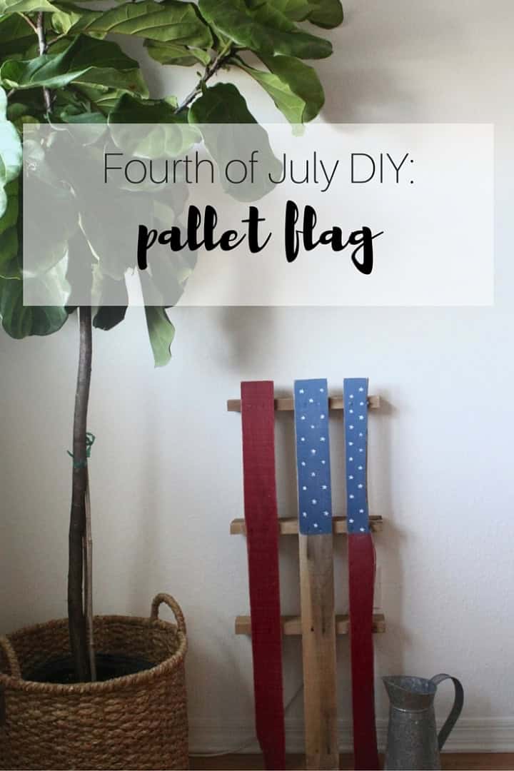 7. FOURTH OF JULY WOODEN PALLET PAINTED FLAG 7. FOURTH OF JULY WOODEN PALLET PAINTED FLAG