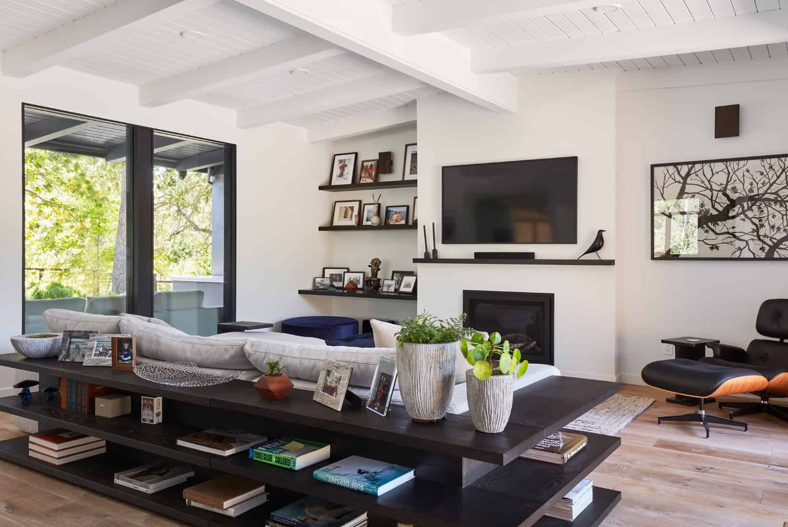 Sports Enthusiasts' Hideaway by Klopf Architecture: A Modern Home Tailored for Active Living Sports Enthusiasts' Hideaway by Klopf Architecture: A Modern Home Tailored for Active Living