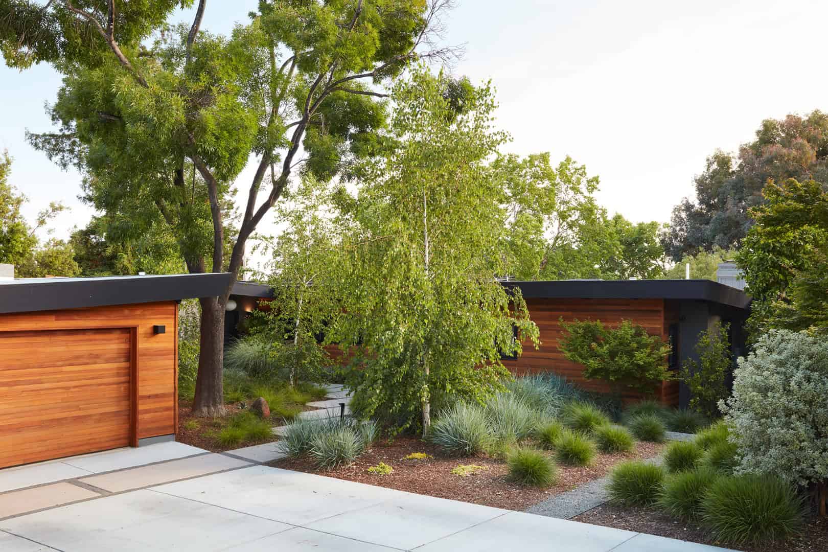 Sports Enthusiasts' Hideaway by Klopf Architecture: A Modern Home Tailored for Active Living Sports Enthusiasts' Hideaway by Klopf Architecture: A Modern Home Tailored for Active Living