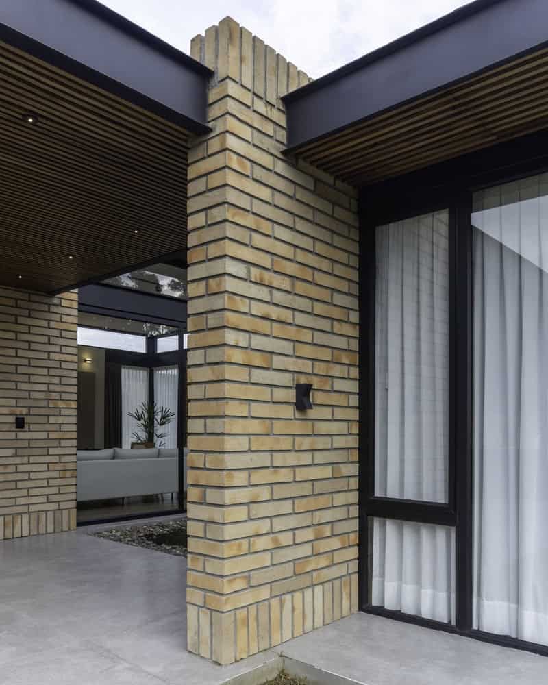 TC House in Cuenca by Arqcor – A Modern Brick Residence TC House in Cuenca by Arqcor – A Modern Brick Residence