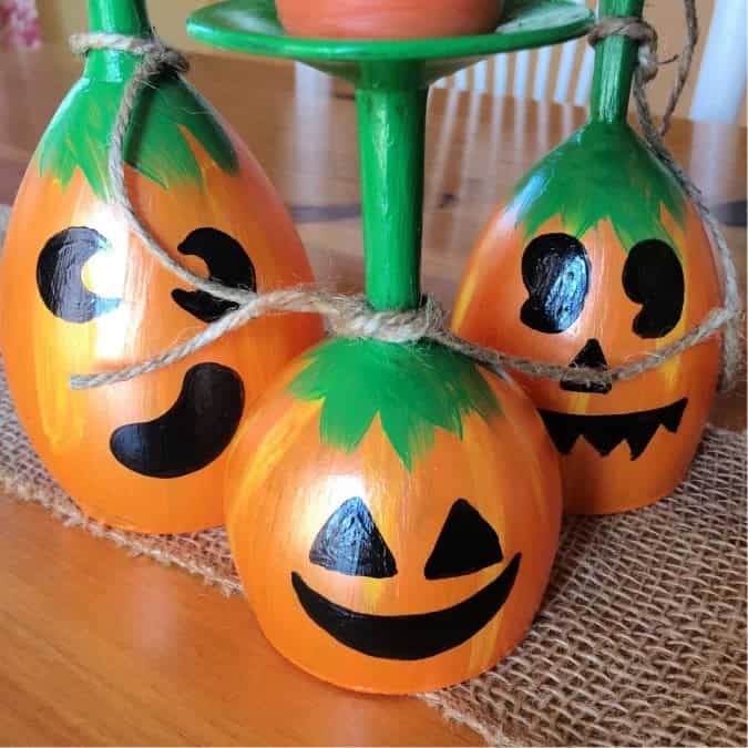15 Charming DIY Fall Decor Ideas Anyone Can Craft 15 Charming DIY Fall Decor Ideas Anyone Can Craft