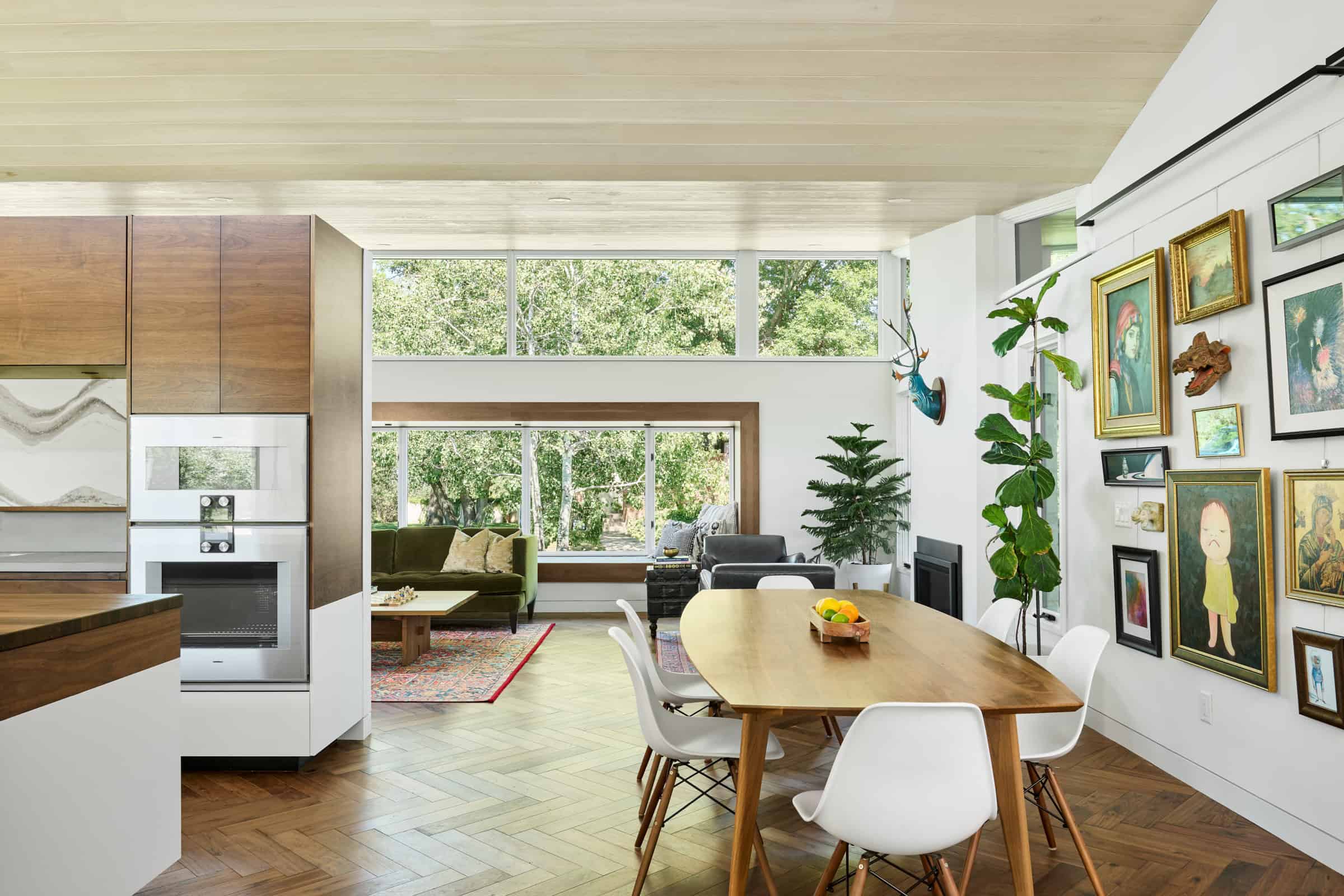 The Allure of the Mid-century Modern Style