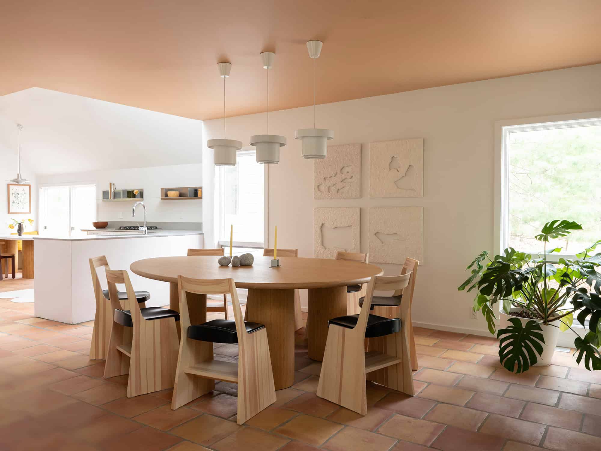 Mixing Mid-century Modern Style with Contemporary Touches