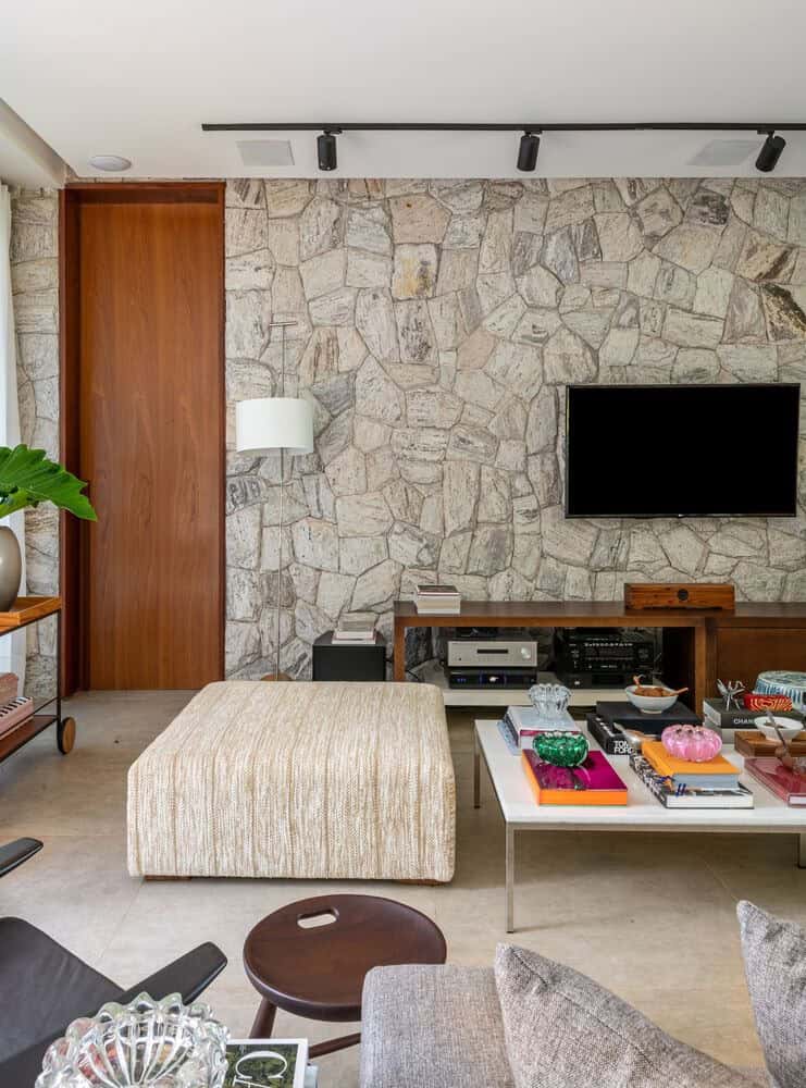 Monteiro House by Mateus Monteiro: A Tranquil Forest Retreat in Brazil Monteiro House by Mateus Monteiro: A Tranquil Forest Retreat in Brazil