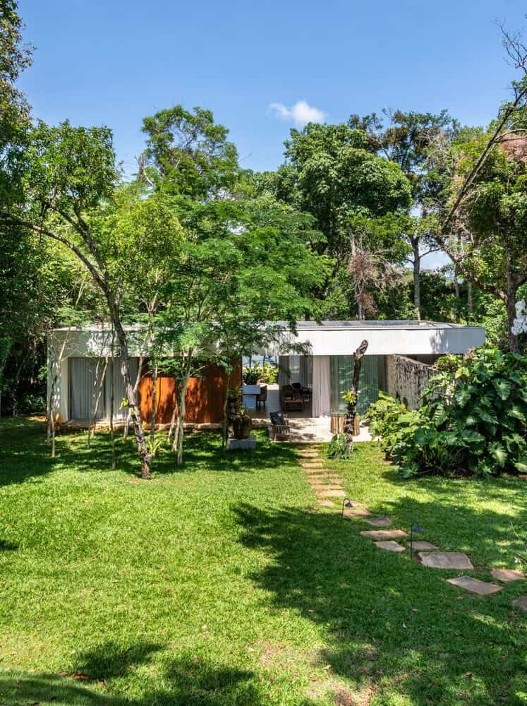 Monteiro House by Mateus Monteiro: A Tranquil Forest Retreat in Brazil Monteiro House by Mateus Monteiro: A Tranquil Forest Retreat in Brazil