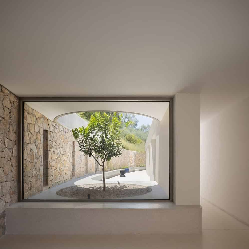 THYTA House: A Sustainable Mountain Retreat in Lefkada, Greece THYTA House: A Sustainable Mountain Retreat in Lefkada, Greece